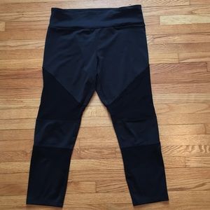 mesh capri leggings